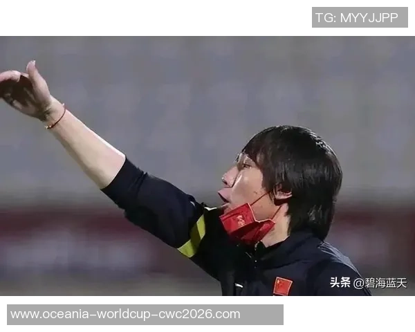 李铁:从绿茵场上的拼搏者到中国足球的希望之星 李铁:从绿茵场上的拼搏者到中国足球的希望之星