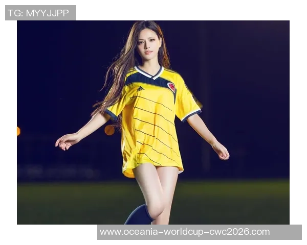 足球场上的魅力风采美女足球宝贝展现性感与力量的完美结合 足球场上的魅力风采美女足球宝贝展现性感与力量的完美结合